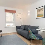Premier Suites Edinburgh Fountain Court